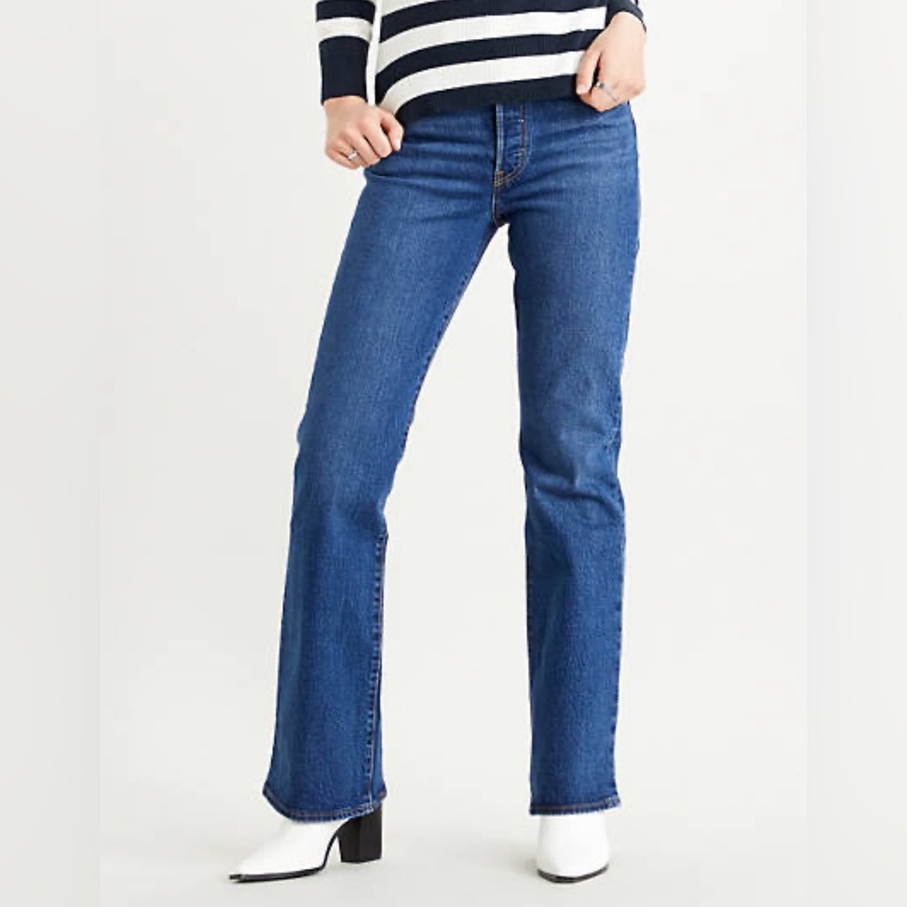 Levi’s Ribcage High Rise Bootcut Jeans 26